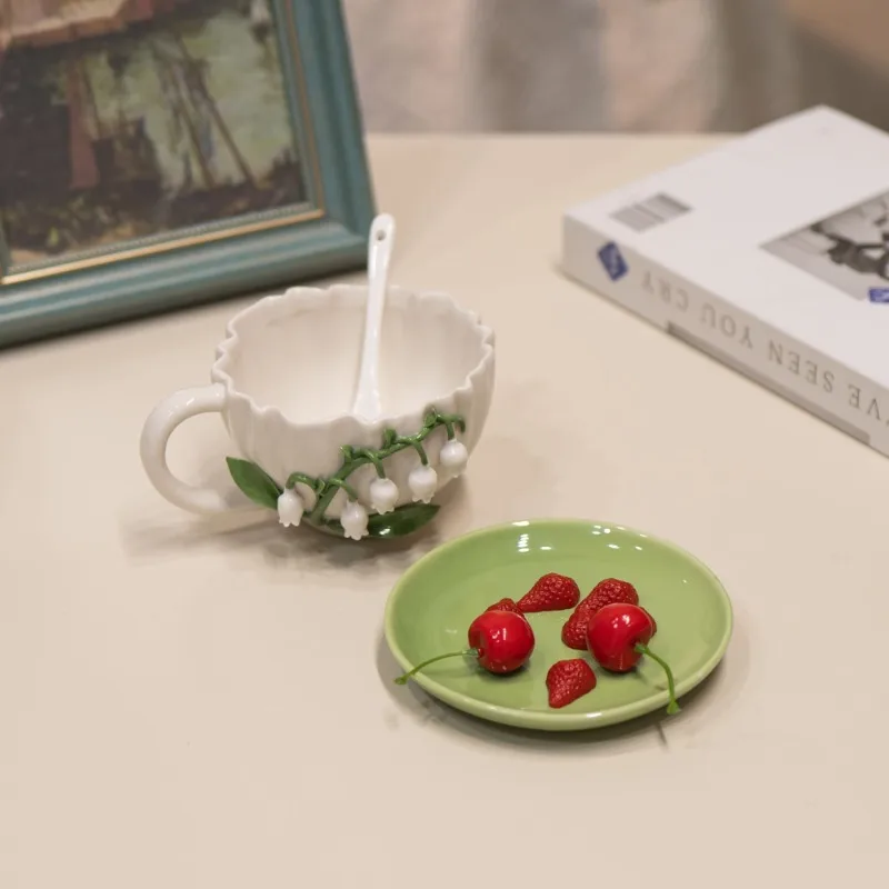 Cute Hand Sculpted Lily of the - đánh giá và giá Valley Tea And Coffee